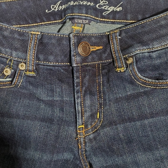 American Eagle "Favorite Boyfriend" Stretch Jeans - Picture 7 of 9